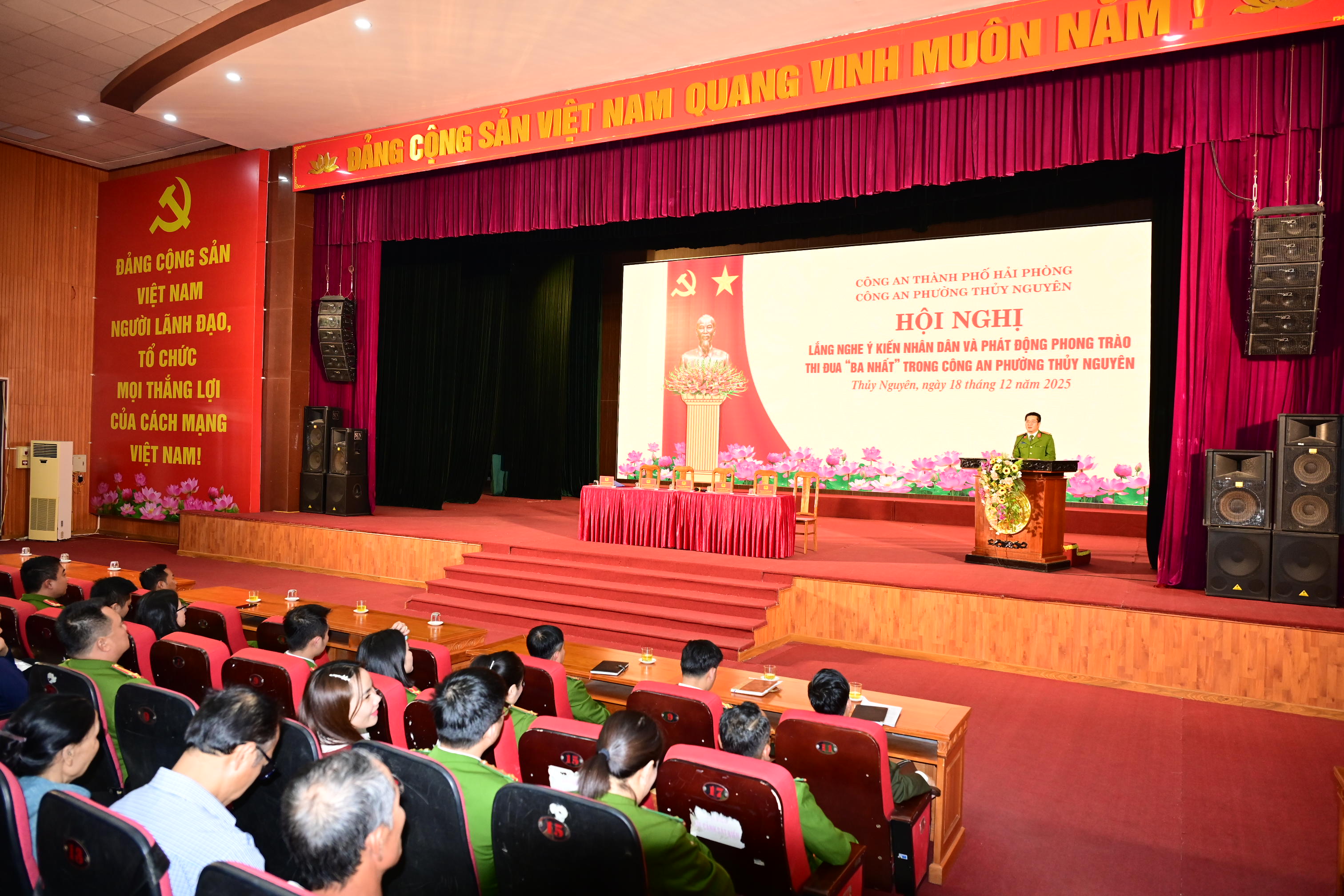 Công an phường Thủy Nguyên tổ chức Hội nghị lắng nghe ý kiến Nhân dân và phát động phong trào thi đua “Ba nhất”